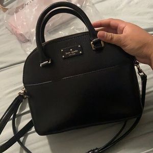black kate spade cross body